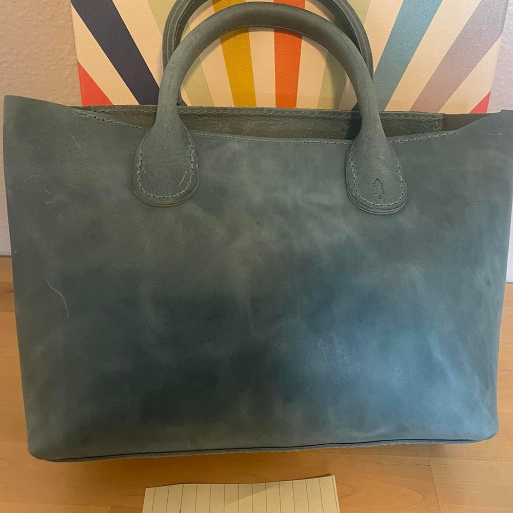 Aqua Rainstorm Zippered EUC Portland Leather PLG